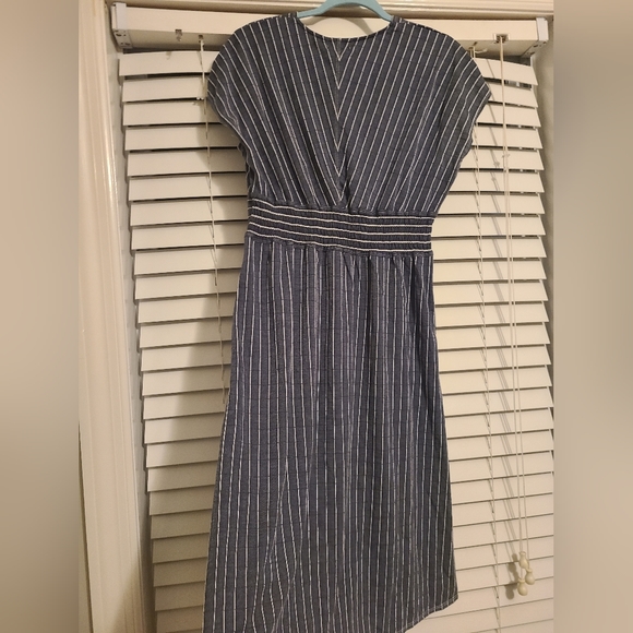Max Studio Large Striped Dress from a smoke free house, perfect condition. - Picture 3 of 5